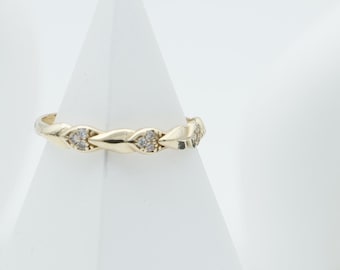 14k Solid Gold Leaf Ring, Dainty Floral Wedding Band Valentines Day Gift
