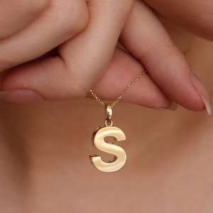 Colar inicial de ouro real 14K, pingente inicial de ouro maciço, colar de letras feito à mão personalizado, colar personalizado, pingente inicial de ouro