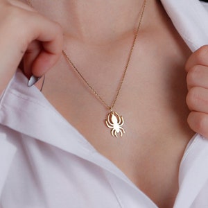 Colar de aranha de ouro real sólido 14K, pingente de aranha personalizado, pingente de aranha, pingente de animal, colar de placa de identificação, colar de tarântula