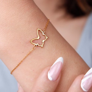 Pulseira delicada de borboleta em ouro maciço 14K, pulseira minimalista com pingentes de ouro, pulseira delicada de borboleta Karma em ouro maciço 14K, presentes de Natal