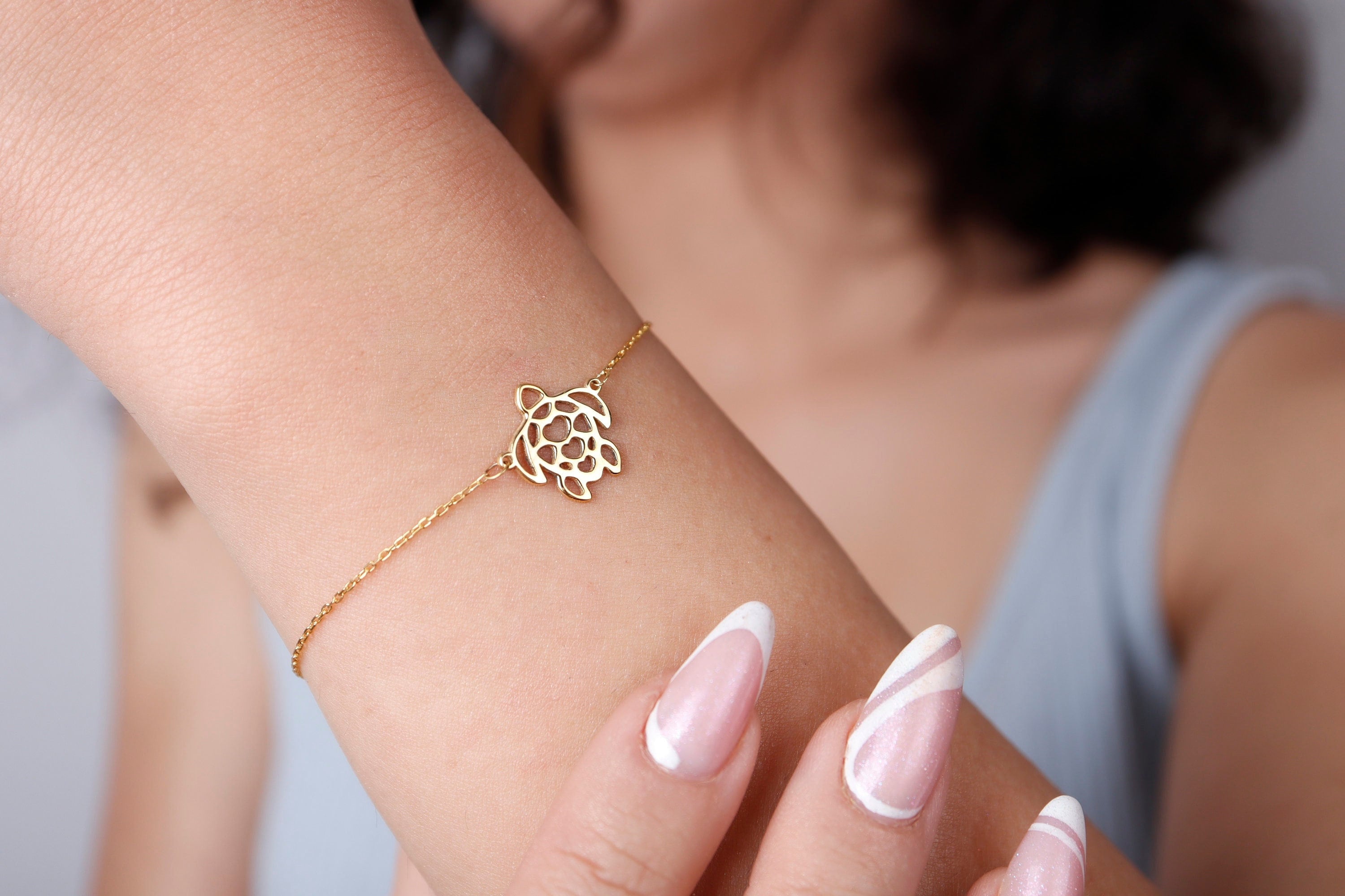 Turtle Bracelet in 14K Solid Gold, Real Gold Heart Turtle Charm Bracelet, Daint Animal Lucky Bracelet, Gold Turtle Jewelry, Christmas Gifts