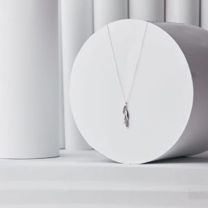 Collar con Letras de Plata y Piedra - Joyas Únicas y Originales - Collar Personalizado - Collar Hecho a Mano - Collar Minimalista