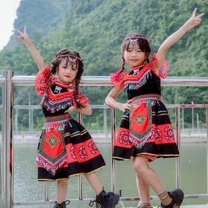 Hmong dress for mom and daughter, ethnic dress for woman, Hmong Hill tribe outfit, Traditional costume in the north of Vietnam
