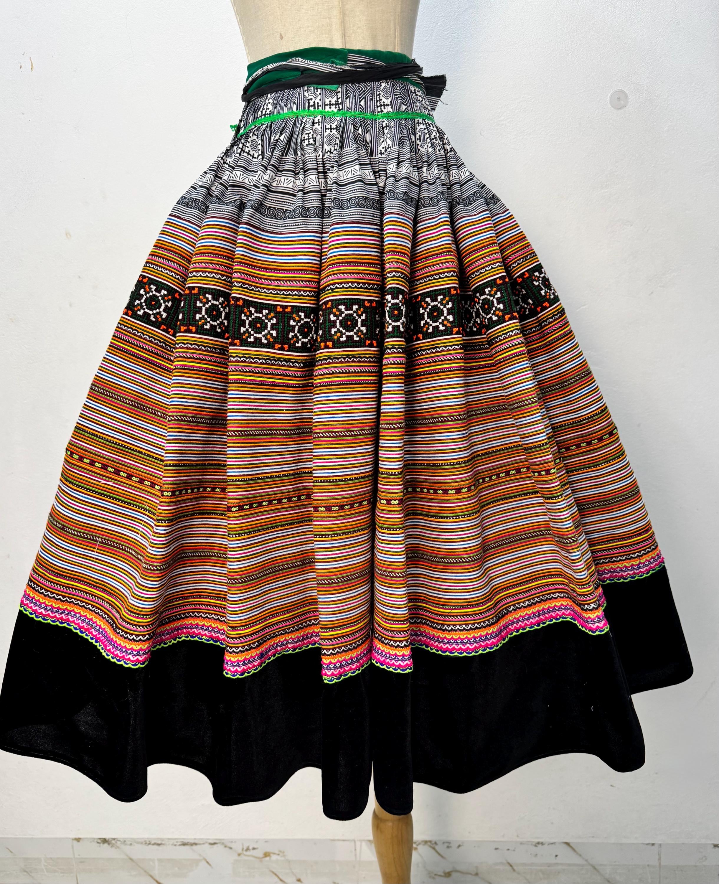 HmongHandmadeFashion - Etsy 日本