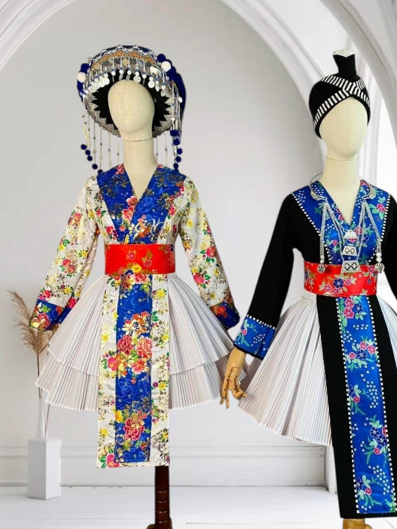 Abito Hmong da donna, abito etnico vintage, abito fatto a mano della tribù Hmong Hill, costume tradizionale del nord del Vietnam immagine 5