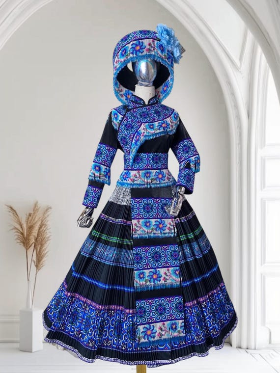 mon traditional dress design Pamuk Dress