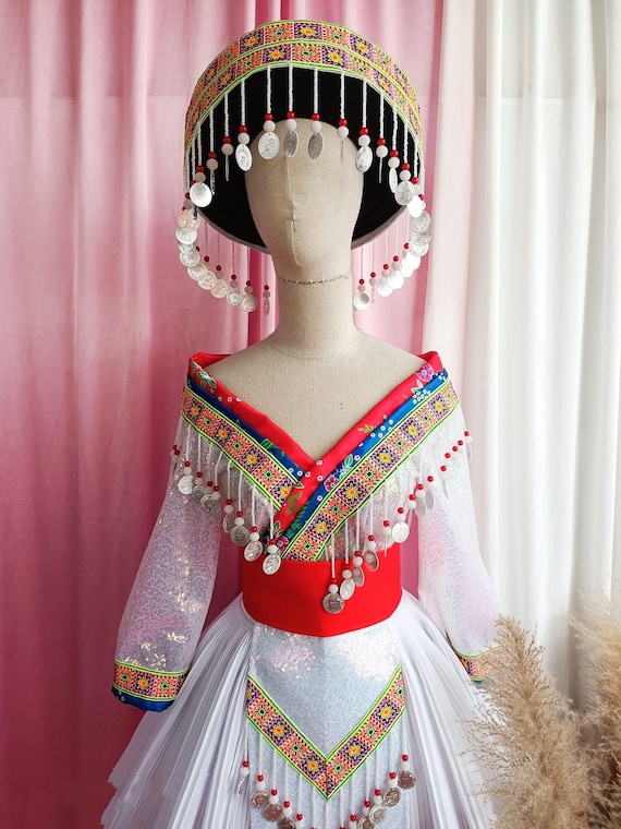 デッドストック 中国 タイ ベトナム山岳民族 民族衣装 プリミティブ 古道具坂田 女性用モン族ドレス、民族刺繍のモン族服、山岳民族の手作りモン族衣装