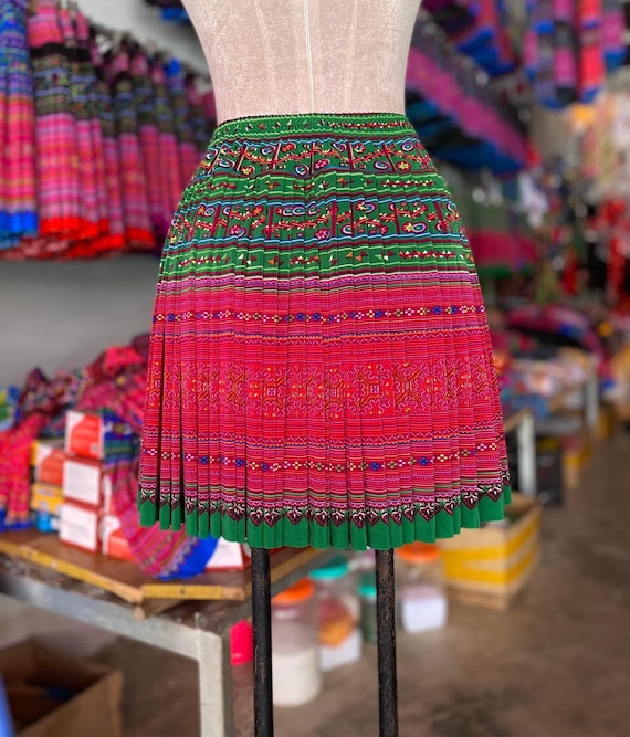 モン族のスカートのヴィンテージ / 手作りの山岳民族のスカート / 民族