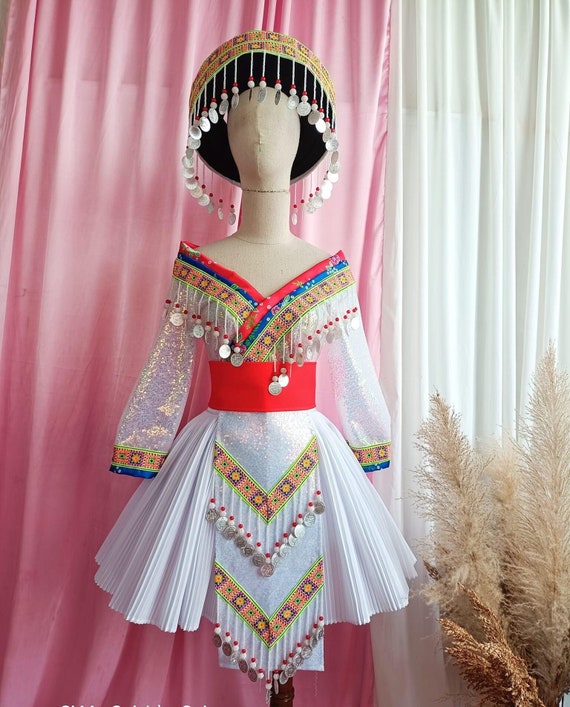 【美品】豪華　刺繍レース　モン族スカート　ヴィンテージ　山岳民族　エスニック 美品】豪華 刺繍レース モン族スカート ヴィンテージ 山岳民族