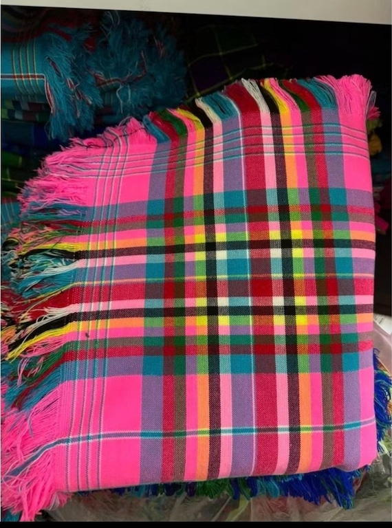 タイHmong Tribal モン族　エスニックハンドメイド　ビンテージ　刺繍 ThongPua タイ・モン族ヴィンテージ刺繍のコインポーチ（大）Type.1