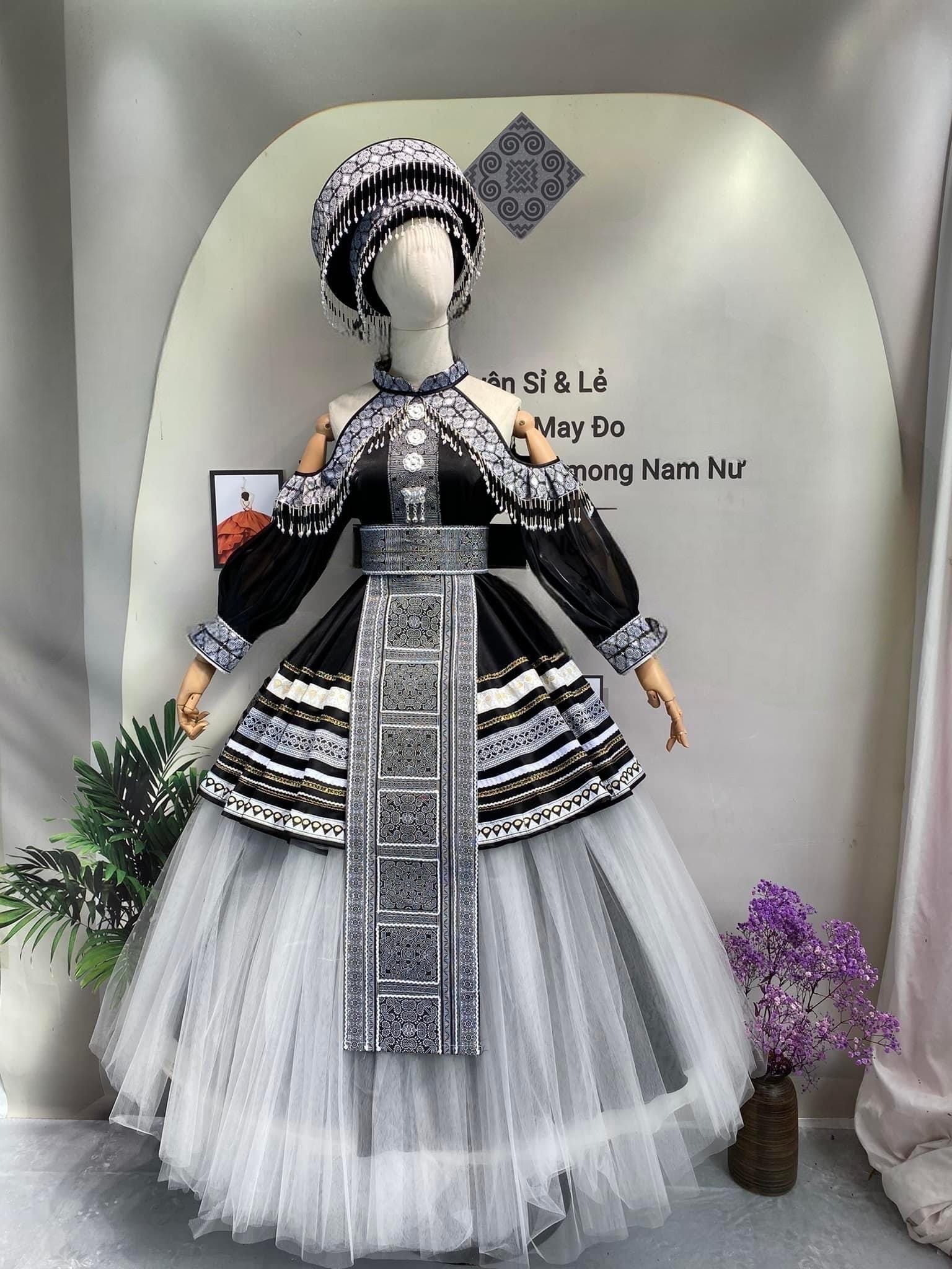 Hmong Embroideried Couple Set | Hmong Wedding Dress for