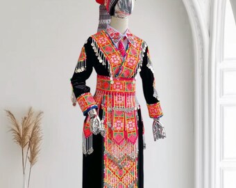 女性用モン族のパンツ付き衣装、モン族の民族衣装、手作りの山岳民族