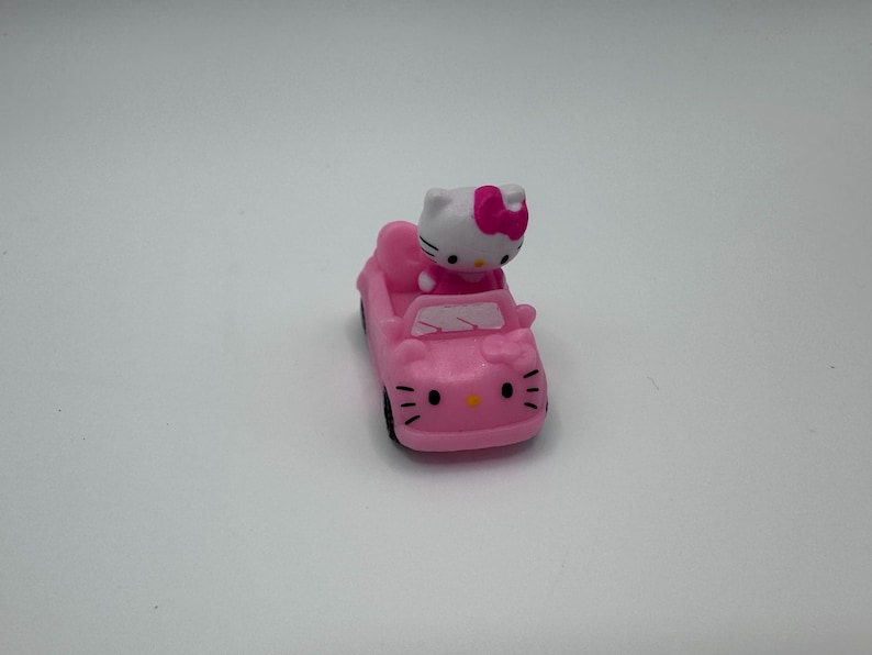 Hello Kitty Car | Hello Kitty | Hello Kitty RC Car | Tiny Hello Kitty ...