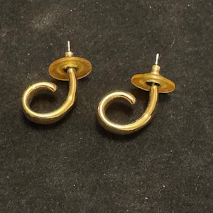 Vintage Earrings | Vintage Goldtone Hoops | Vintage Hoop Earrings