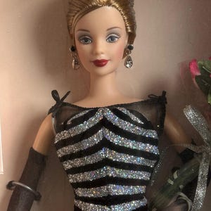 Vintage 40th Anniversary Barbie - 1999 Collectible