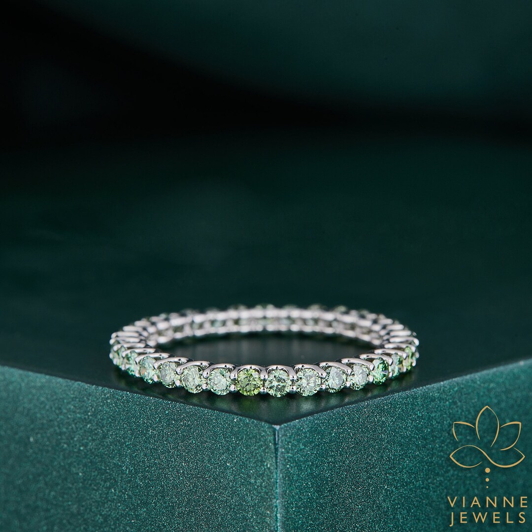 Green Diamond Eternity Band in Classic Gold - Full Circle Lab-grown ...