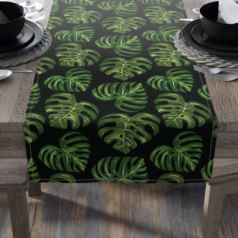 Monstera Albo Table Runner Monstera Thai Constellation Monstera Variegated Alocasia Monstera Aurea Monstera Mint Monstera Table Runner imagem 2