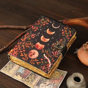 400 Pages - Moon Phase - Grimoire leather journal Notebook - book of shadows - Blank spell book Leather Gifts For Him and Her