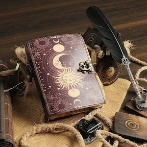 Raven Vintage Leather Journal - Libro degli incantesimi vuoto delle ombre, Grimorio, Quaderno di scrittura di viaggio, Carta antica con bordo frastagliato, Chiusura a lucchetto