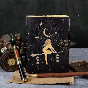 Diario vintage in pelle fatto a mano con sole e luna celesti • Carta con bordo frastagliato, diario grimorio con libro degli incantesimi delle ombre, regalo per lui e per lei