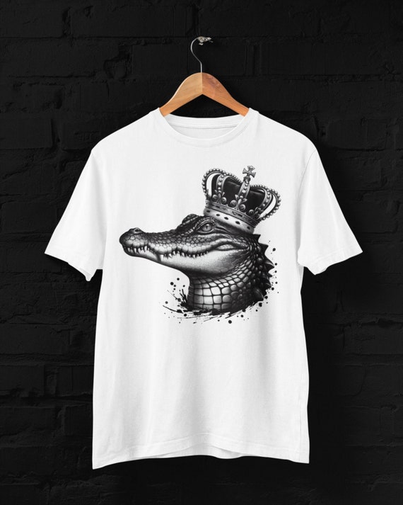 Crocodile with King Crown T-shirt / Black and White Crocodile T-shirt / Reptile T-shirt / Hunter T-shirt / Gift for Crocodile Lovers