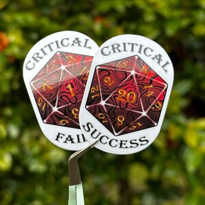 Etiqueta dos dados D20 Adesivo | Portão de Baldur 3 | Astarião | BG3 | Adesivo de vinil | RPG Adesivo | Jogo de mesa adesivo | RPG de mesa adesivo | D&D