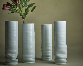 Moved 2021 Vase, handcrafted, porcelain, 25-27 cm, glazed, unglazed, textures, forms, artisans, craftsmanship, centerpiece, sophistication