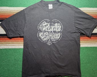 Vintage 90s/Y2K Lucky Brand Thrashed Clover Graphic Black T Shirt - Adult Large