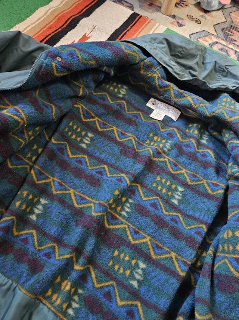 Vtg 90s Large Green Columbia Winter Jacket - Hooded with Southwestern Fleece lining Bild 5