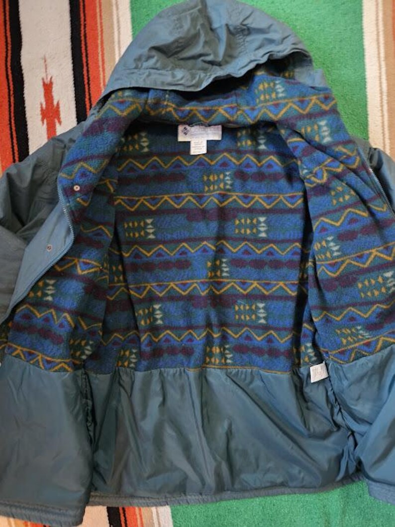 Vtg 90s Large Green Columbia Winter Jacket - Hooded with Southwestern Fleece lining Bild 4
