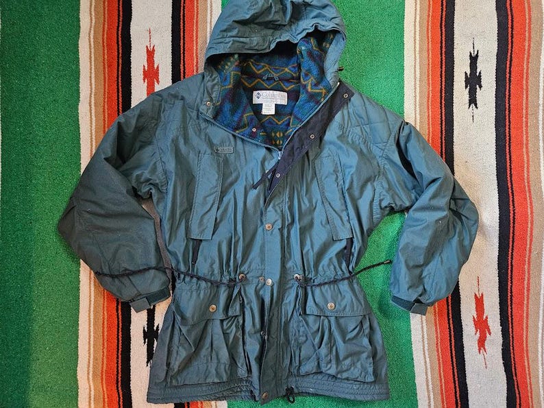 Vtg 90s Large Green Columbia Winter Jacket - Hooded with Southwestern Fleece lining Bild 1