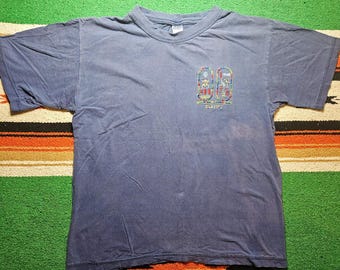 Vintage 90s Egypt Tourism T Shirt Embroidered Scarab Graphic Travel Souvenir Tee
