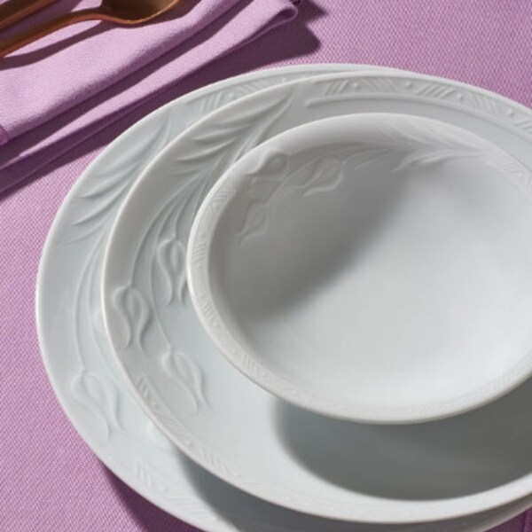 Service de table en porcelaine Güral Porselen Rene, 18 pièces pour 6 personnes – complet en porcelaine blanche