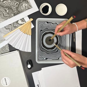 Suminagashi-kit voor teambuilding: creatief relatiegeschenk, groepskunstactiviteit: doe-het-zelf-marmerset voor kantoor, klanten, evenementen, retraites