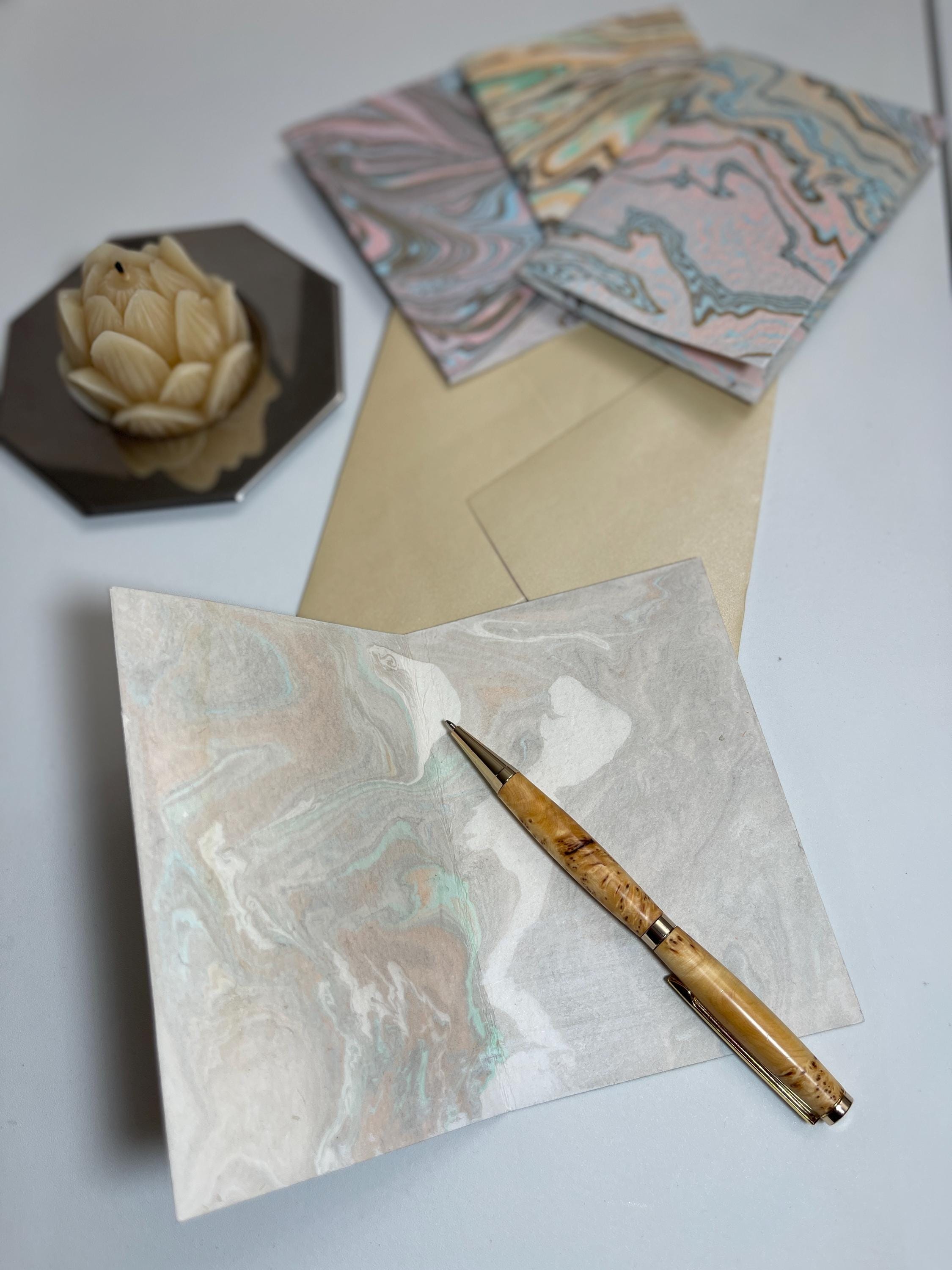 Cularve Confezione da 2 kit di pittura per appuntamenti notturni per coppie, set di pittura e sorseggio preverniciato, elegante kit per feste per gentiluomo e signora (8 x 10