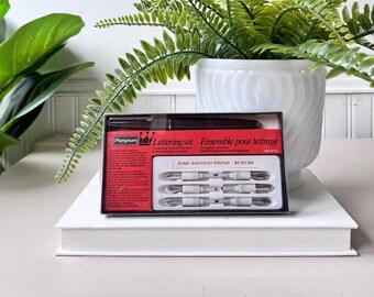 Vintage 1960s Wood Dip Pen with 5 Metal Nibs, MCM Mid Century Calligraphy or Illustration Nib Set, Drawing and Lettering Tool, Artist Desk