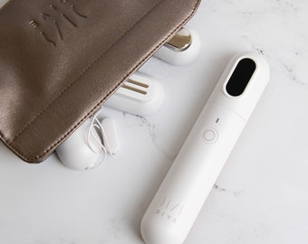 Terapia della luce per rassodare la pelle con luce a LED, strumento antietà, attrezzatura professionale per il viso, dispositivo di sollevamento rassodante viso collo EMS