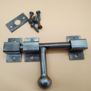 Industrial Steel Door Latch: Rustic Barn Door Hardware