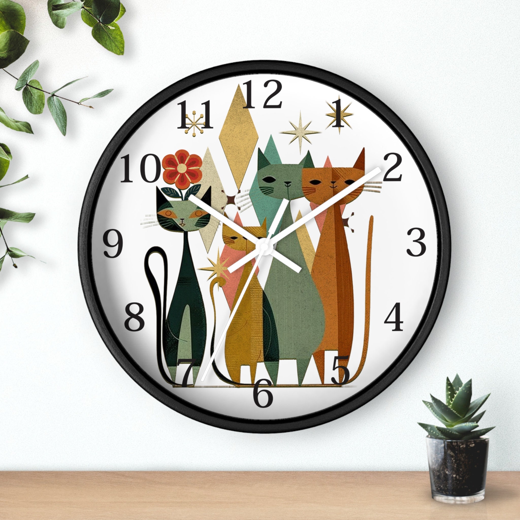 Retro Wooden Cat Wall Clock: Silent Timepiece for Whimsical Home Decor
