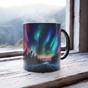 Color Changing Mug with Aurora Borealis Design, Heat-Reactive Ceramic Coffee Cup