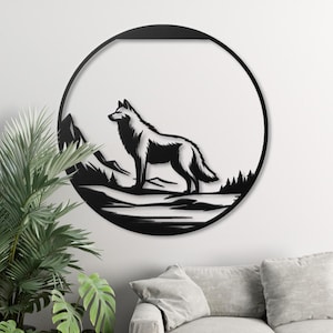 Metal Wall Art Wolf  Mountain Nature Wilderness Decor Cabin Lodge Animal Wildlife Forest Round Wall Hanging Rustic Home Gift
