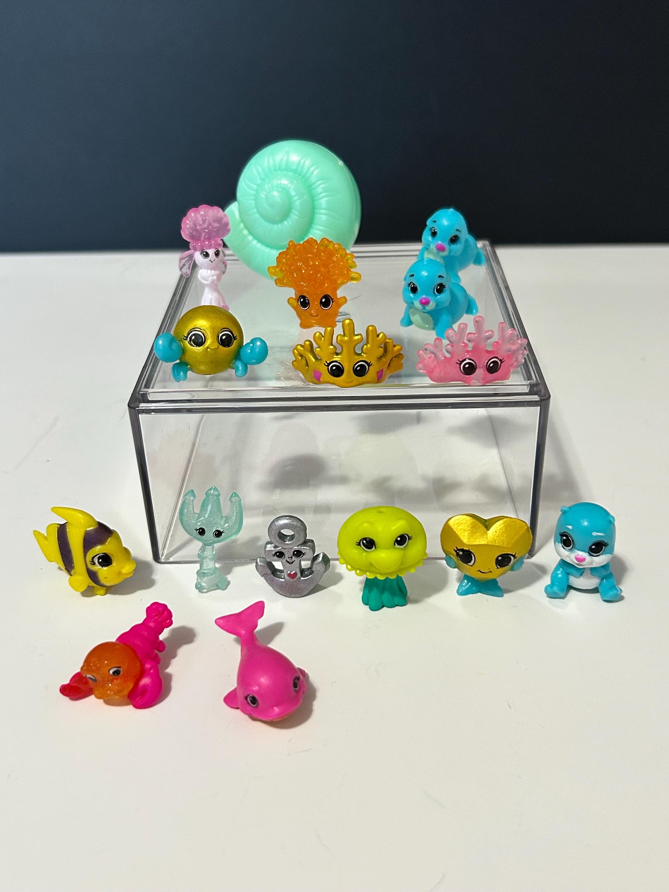Splashlings Plus Shell 14 Figurines Super Cute Ocean Full of