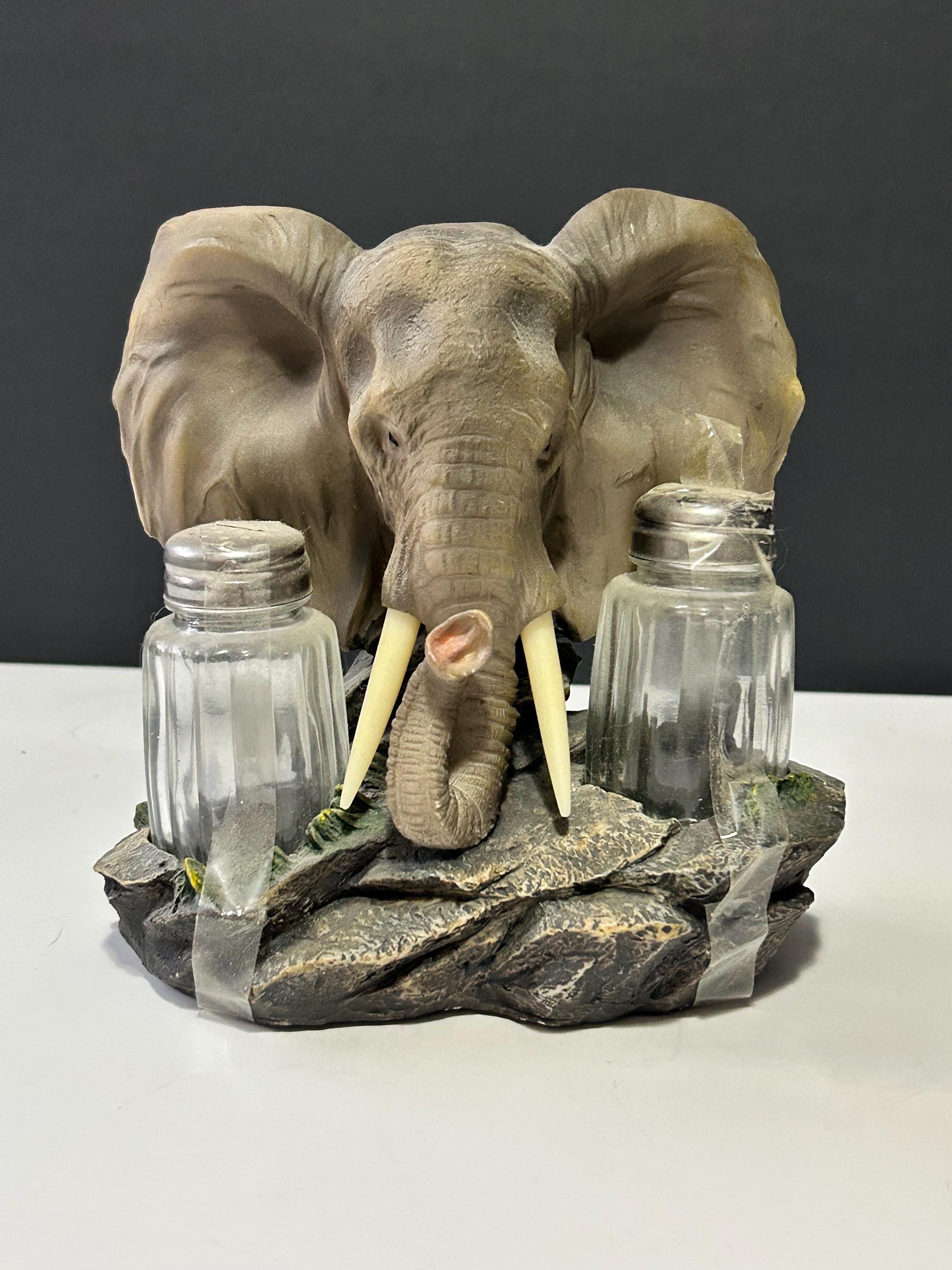 Elephant Statue Salt and Pepper Shakers Holder Kitchen DWK