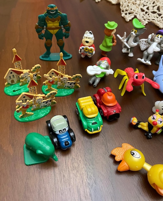Kinder Surprise Ferrero Toys Vintage HUGE Lot! TMNT Sesame Street