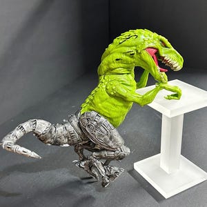Mcfarlane Toys Raw 10 Cy Gor 40 Cm Deluxe Action Figure - McFarlane Toys - TV & Movies - Giocattoli