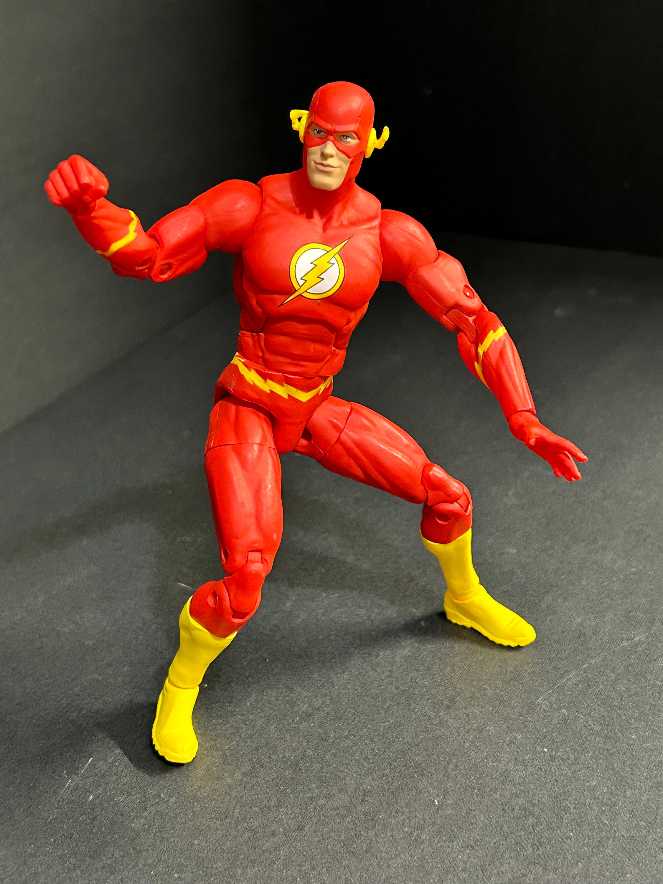 DC Collectibles DC Essentials the Flash Figure Etsy Canada