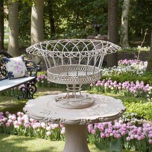 Hand-forged European Retro Birdcage Shaped Wrought Iron Flower Pot - Universal Indoor and Outdoor Art Decoration Flower Pot.