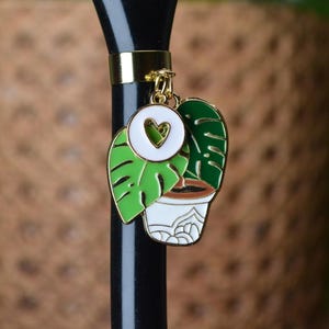 Cute Plant & Heart Stethoscope Charm – Adjustable and Welded for Extra Security
