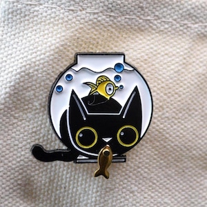 Curious Cat in Fishbowl Enamel Pin – Rotating Fish Charm