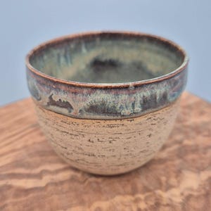 Brown mug (ceramic)